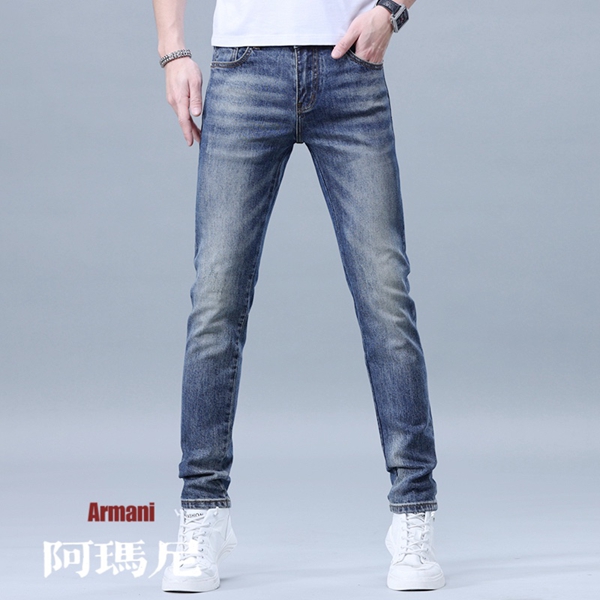 ブランドジーンズ背面デザイン